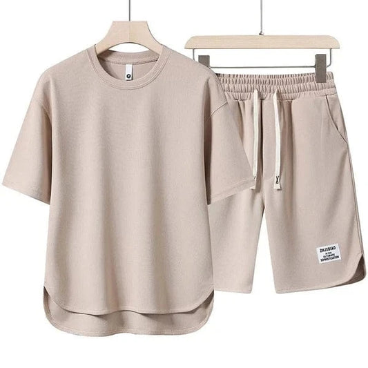 Ultrakomfortabelt og åndbart sæt med T-shirt og shorts